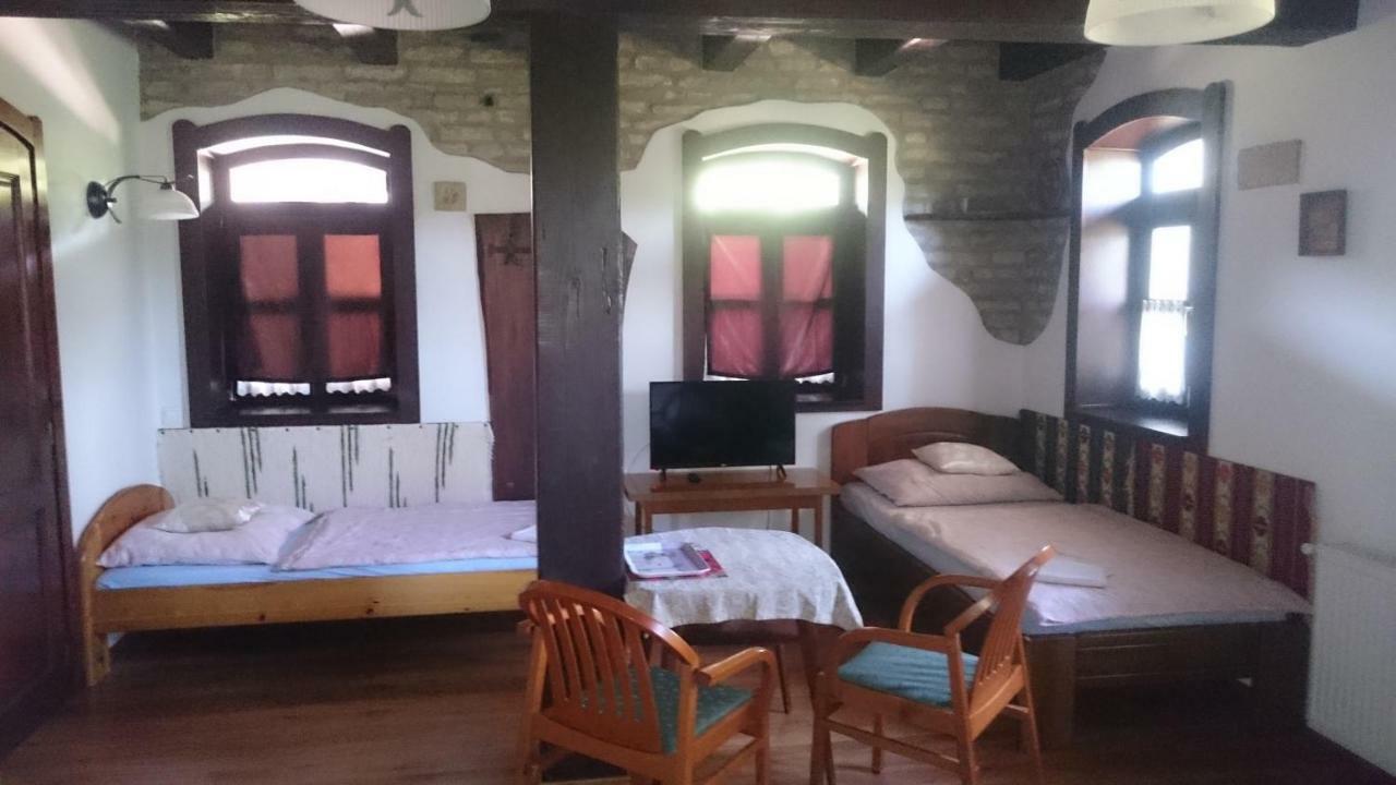 Hajoskert Vendeghaz Hotel Gonyu Ngoại thất bức ảnh